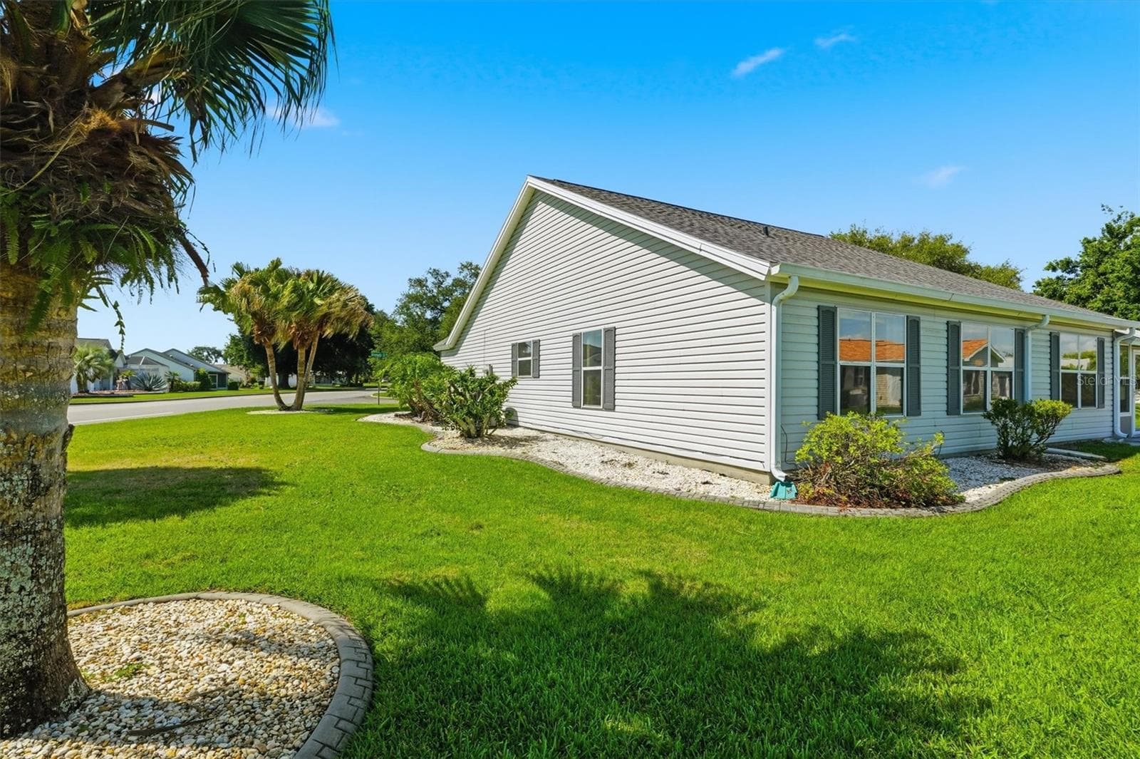 1260 GRANADA COURT — photo 43 of 52