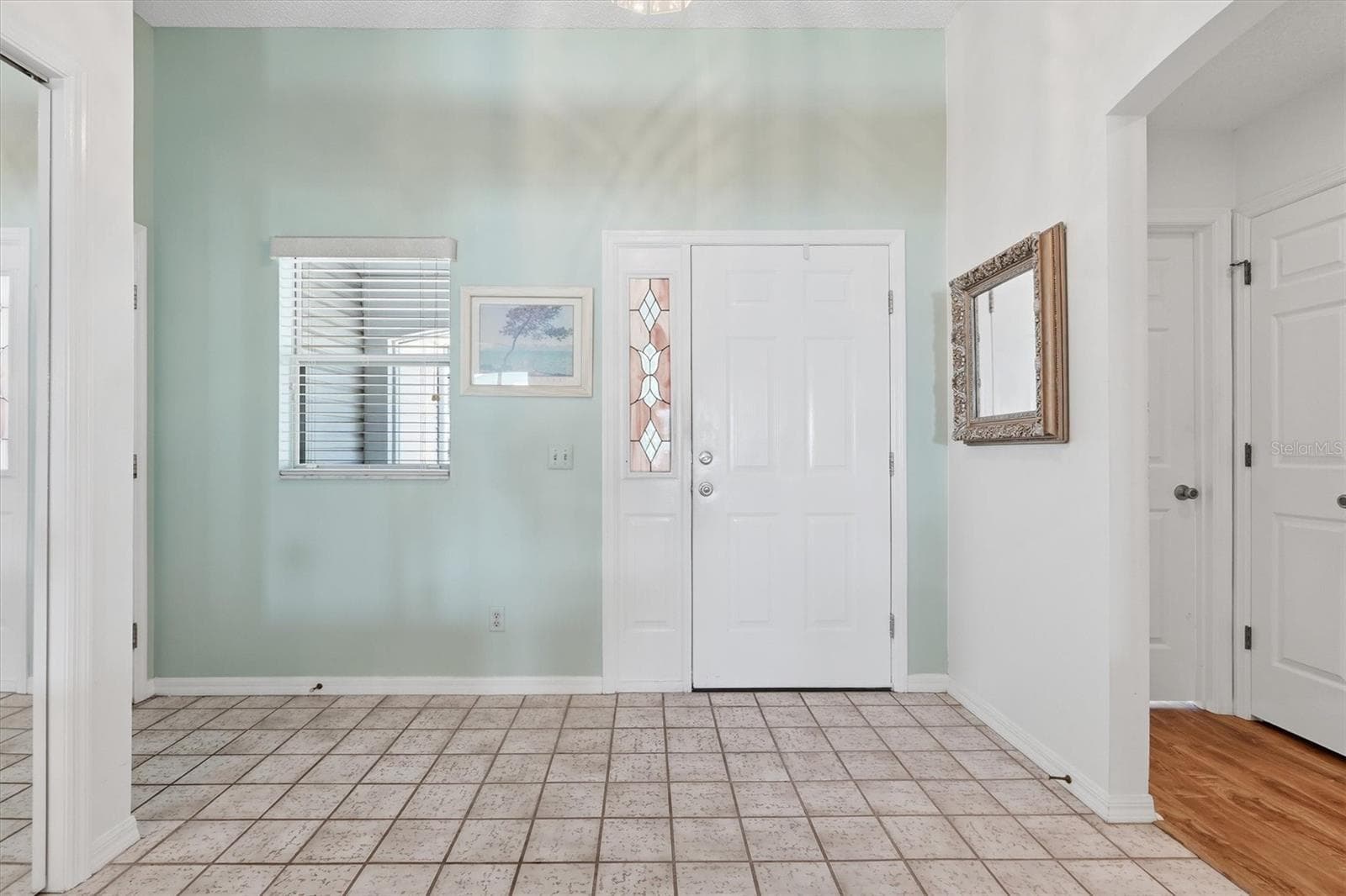 1260 GRANADA COURT — photo 10 of 52