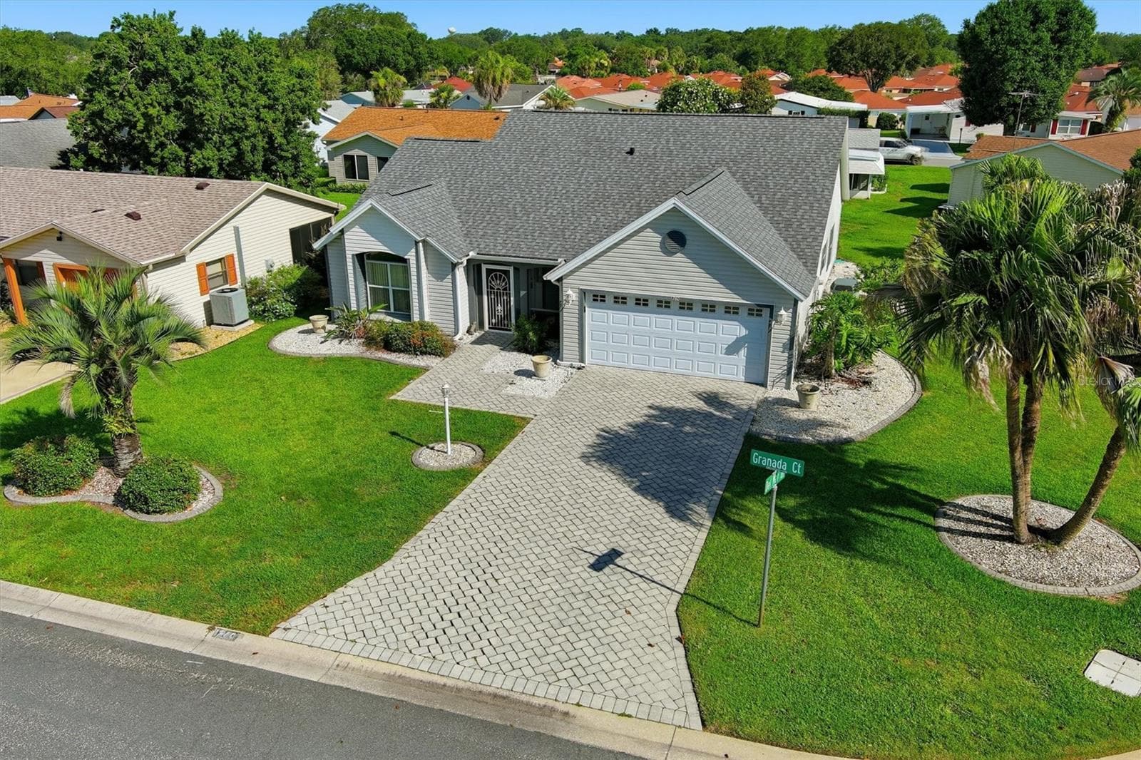 1260 GRANADA COURT — photo 4 of 52