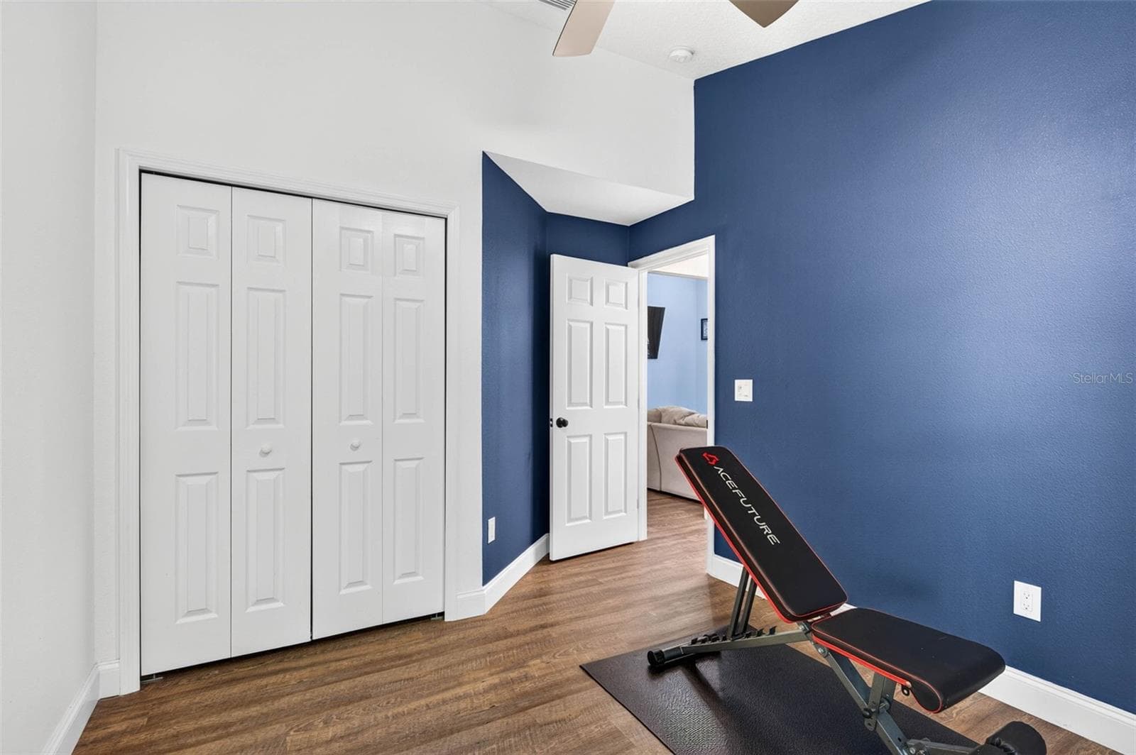 12321 GLENFIELD AVENUE — photo 21 of 33