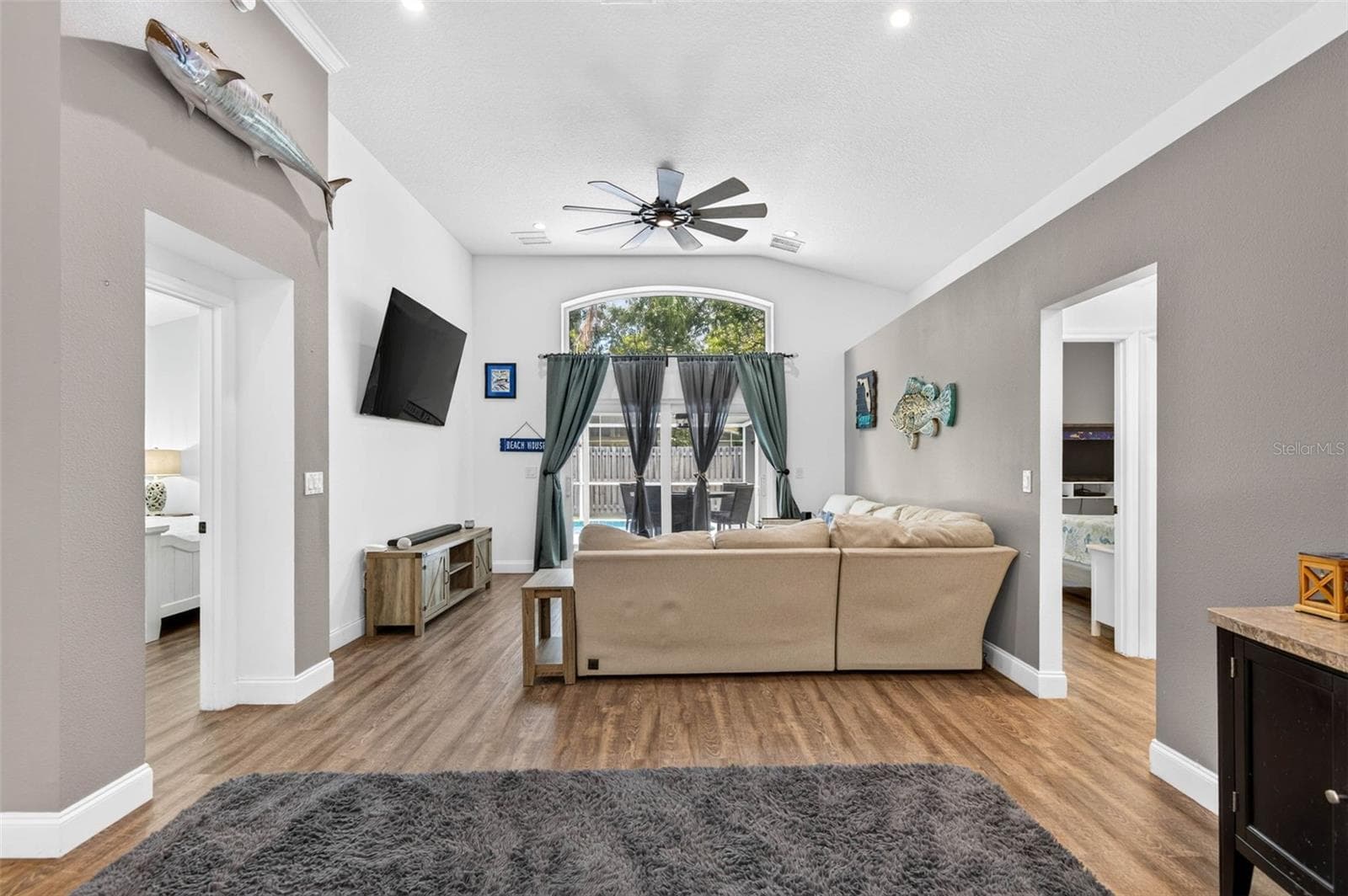 12321 GLENFIELD AVENUE — photo 12 of 33