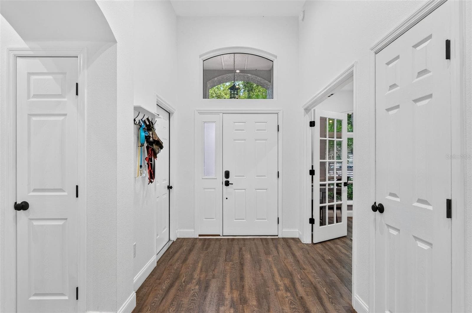 12321 GLENFIELD AVENUE — photo 16 of 33