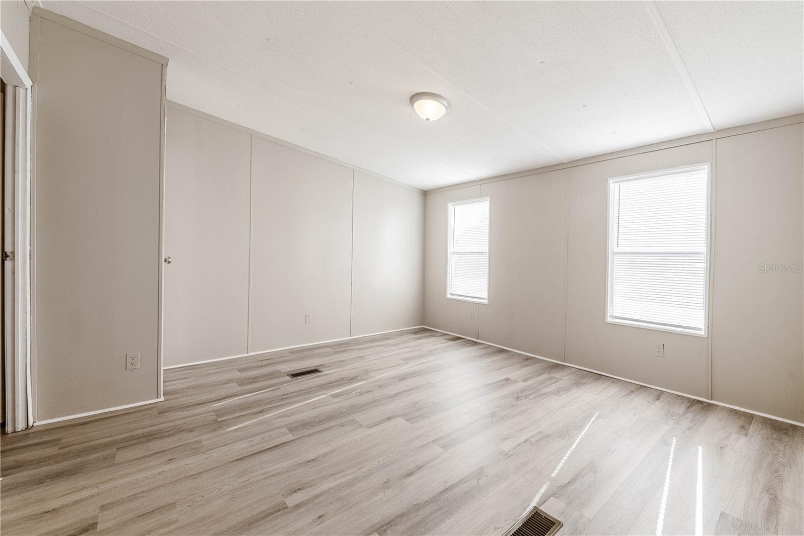 410 AVENUE A WAHNETA — photo 10 of 24