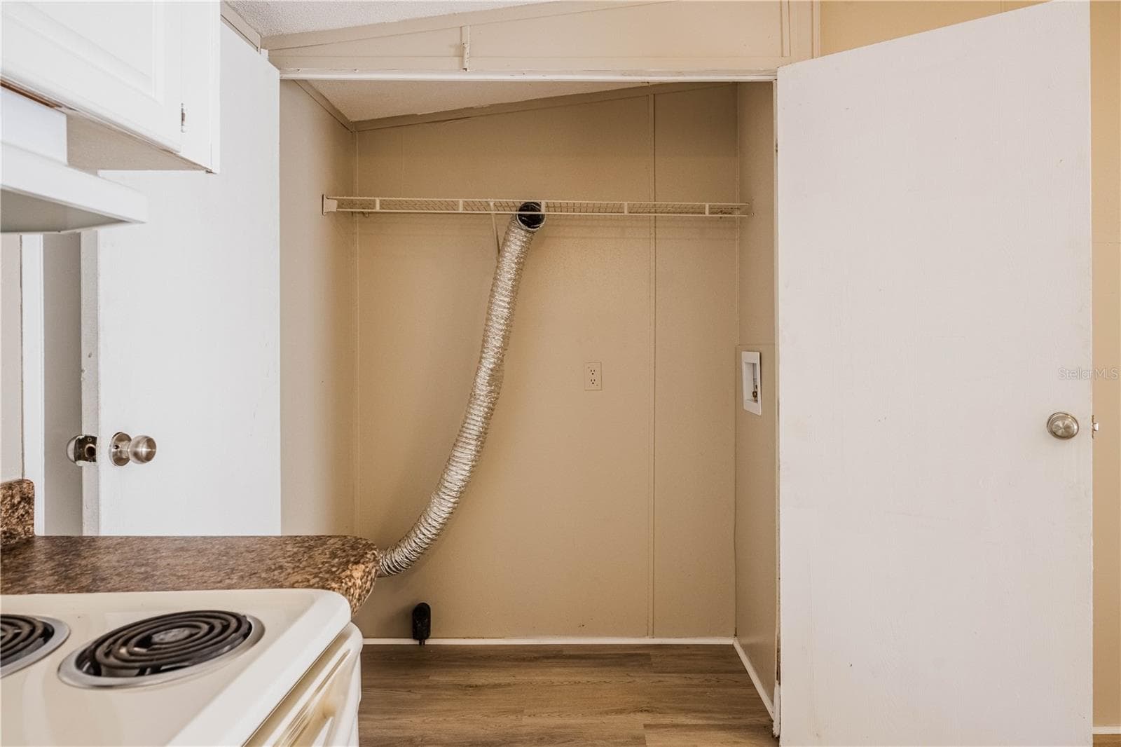 410 AVENUE A WAHNETA — photo 17 of 24