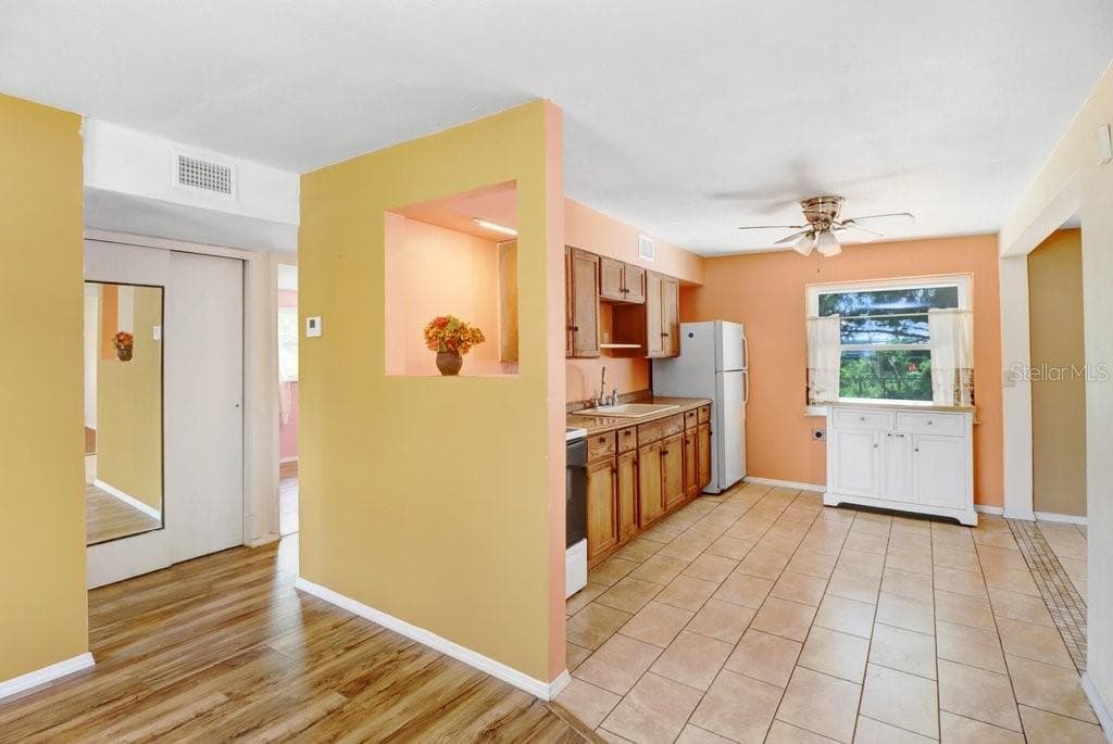 39038 HEATH DRIVE — photo 8 of 29