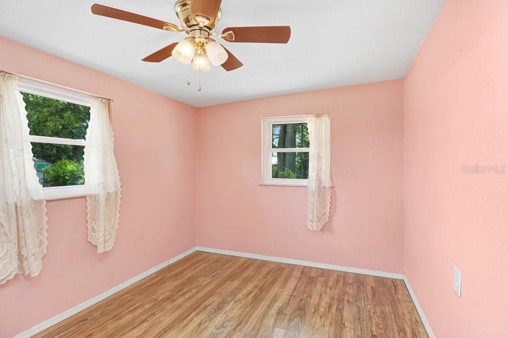 39038 HEATH DRIVE — photo 17 of 29