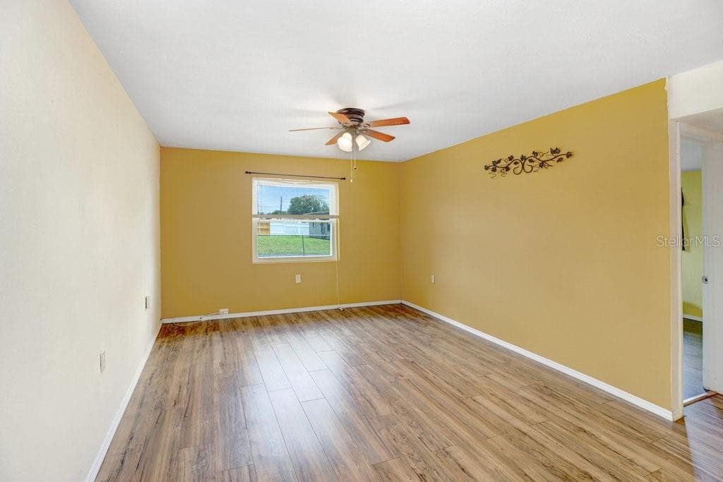 39038 HEATH DRIVE — photo 9 of 29