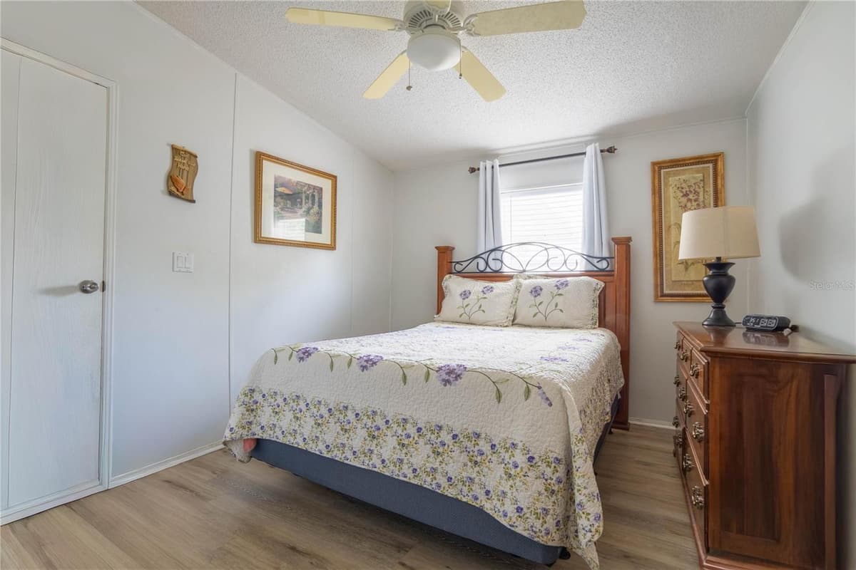 4100 MARION COUNTY ROAD — photo 4 of 4