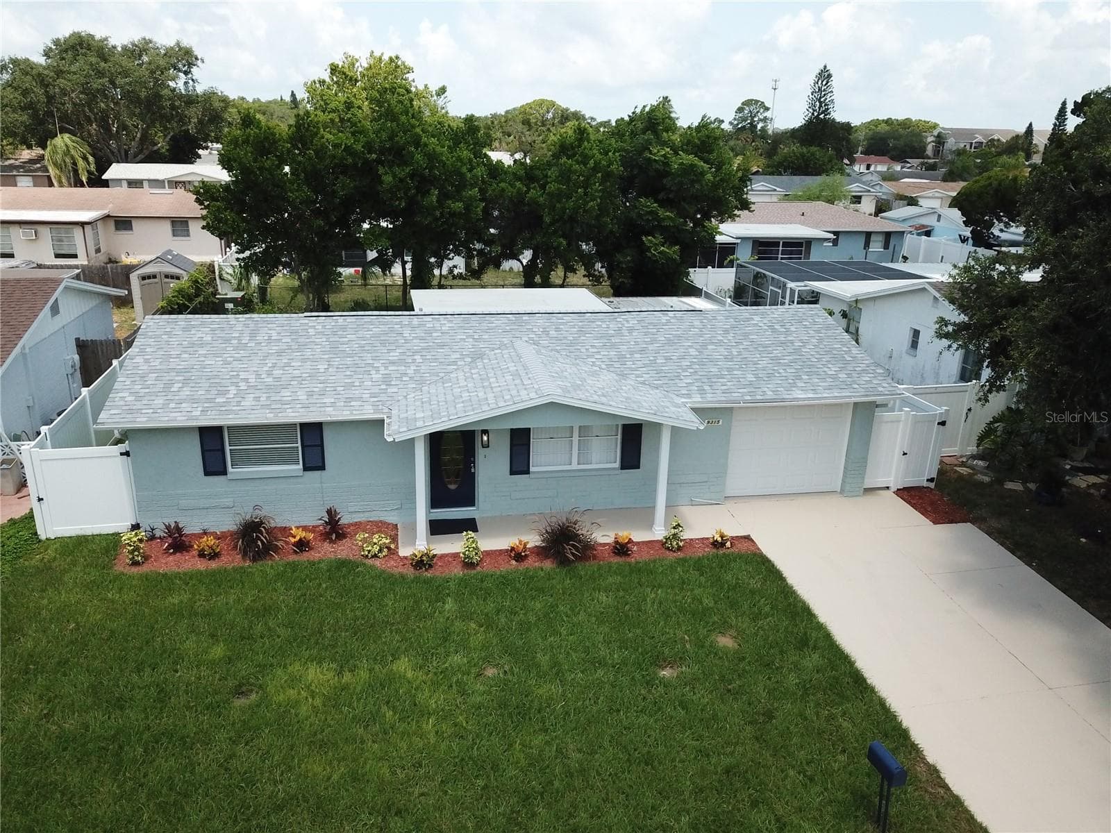 9315 SAINT REGIS LANE — photo 4 of 30