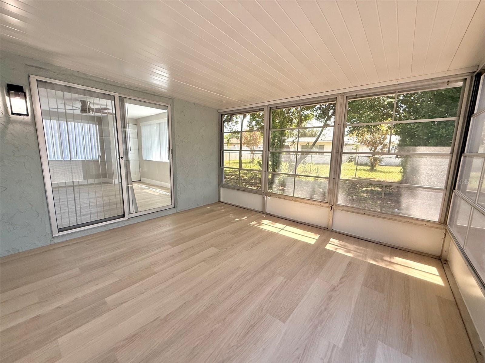 9315 SAINT REGIS LANE — photo 26 of 30
