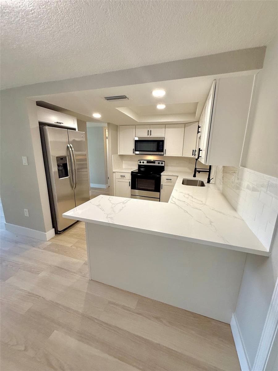 9315 SAINT REGIS LANE — photo 8 of 30
