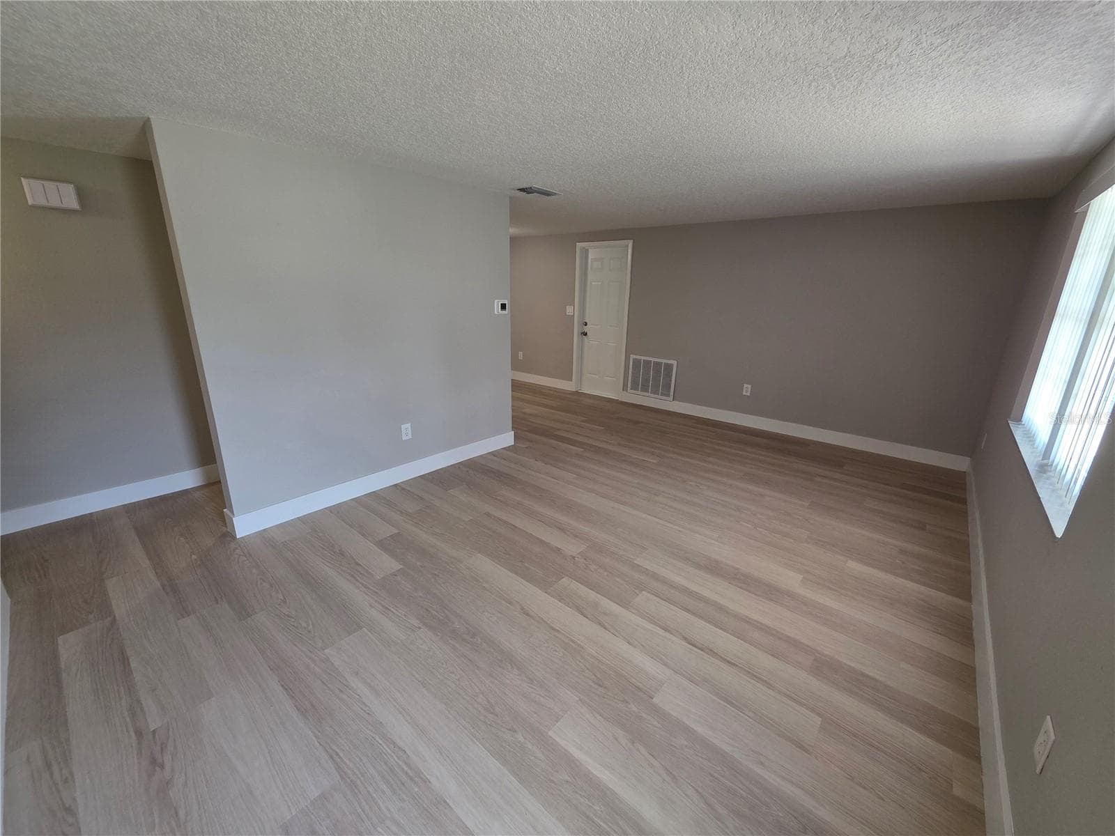 9315 SAINT REGIS LANE — photo 20 of 30