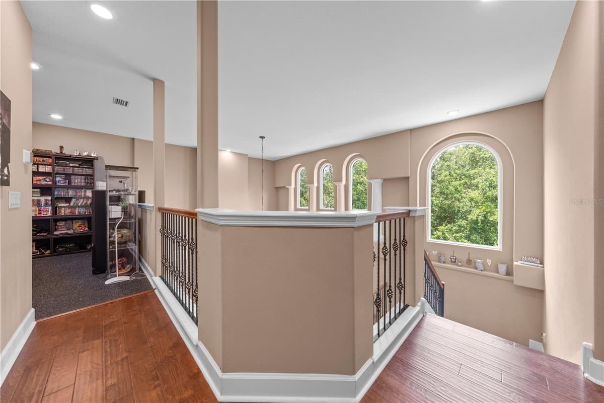 2557 HERITAGE GREEN AVENUE — photo 33 of 78