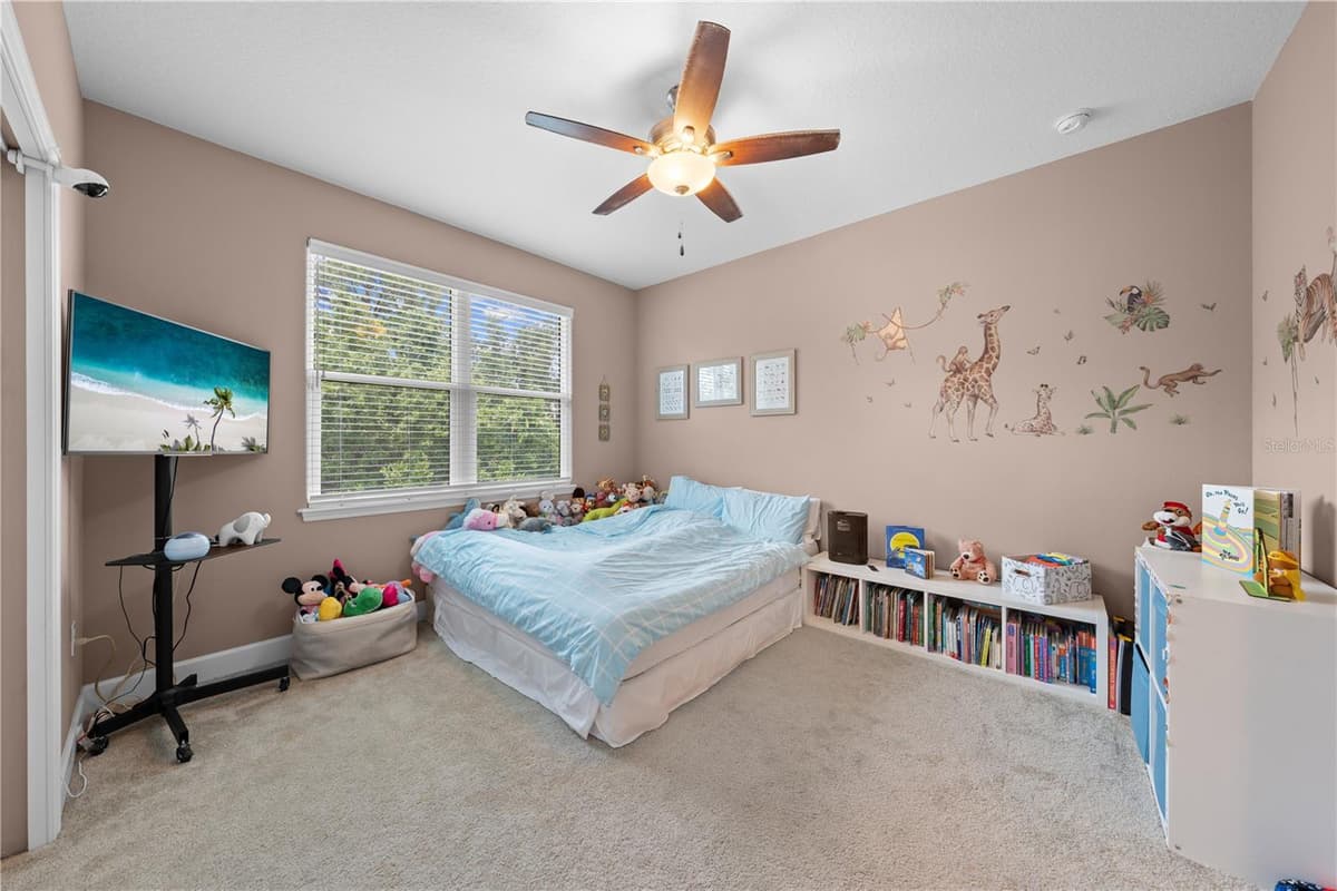 2557 HERITAGE GREEN AVENUE — photo 35 of 78