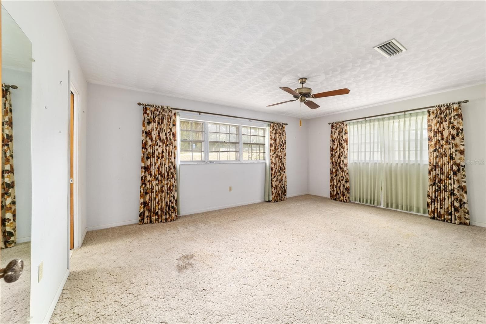 35237 MULHOLLAND DRIVE — photo 31 of 42
