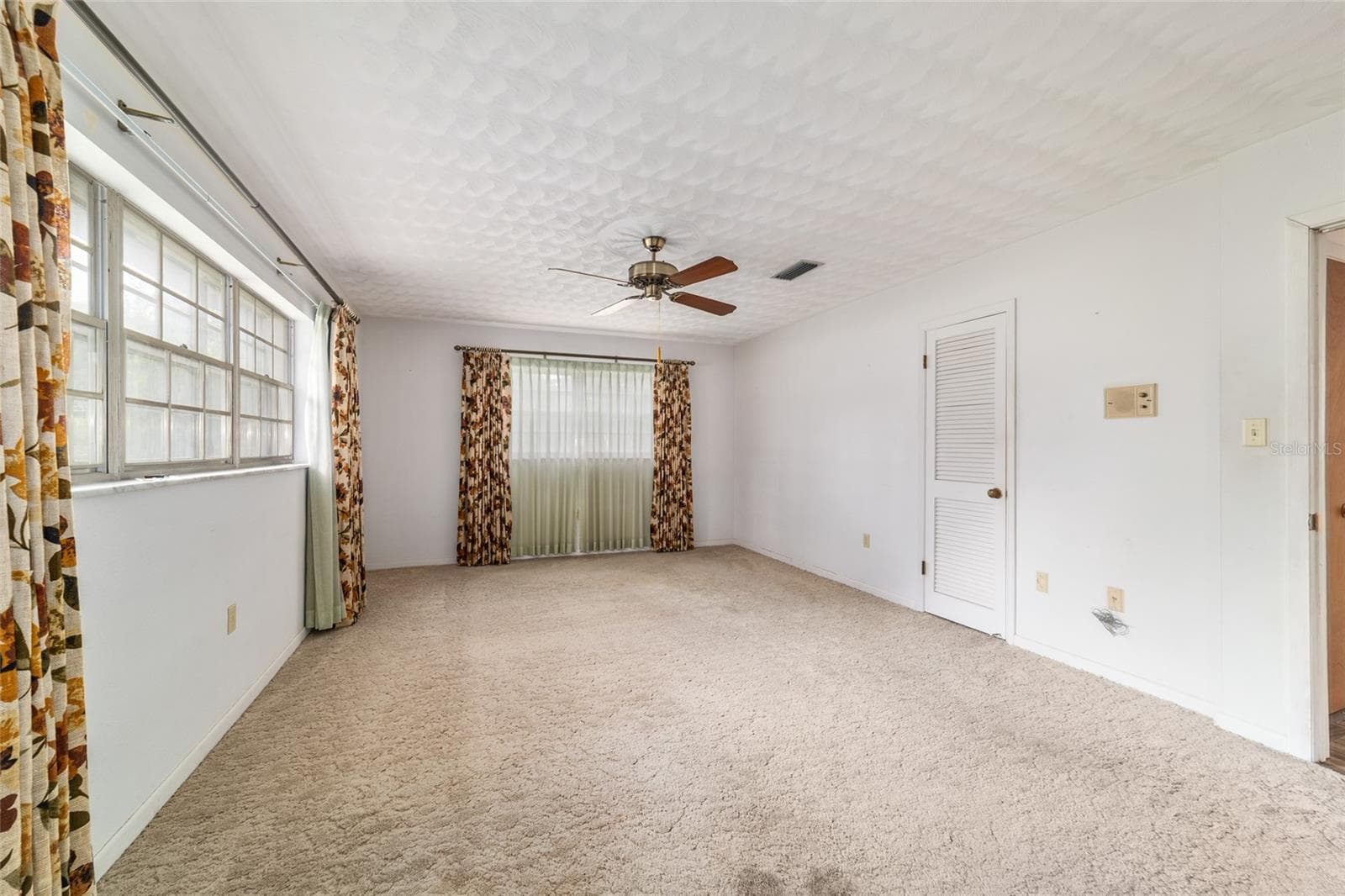 35237 MULHOLLAND DRIVE — photo 38 of 42