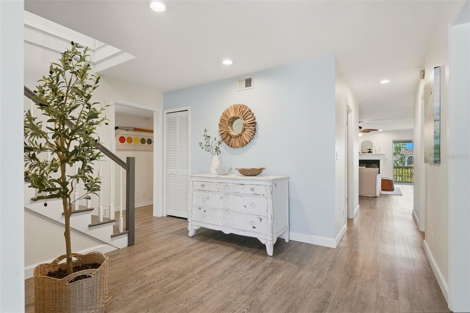 433 MONTE CRISTO BOULEVARD — photo 6 of 49
