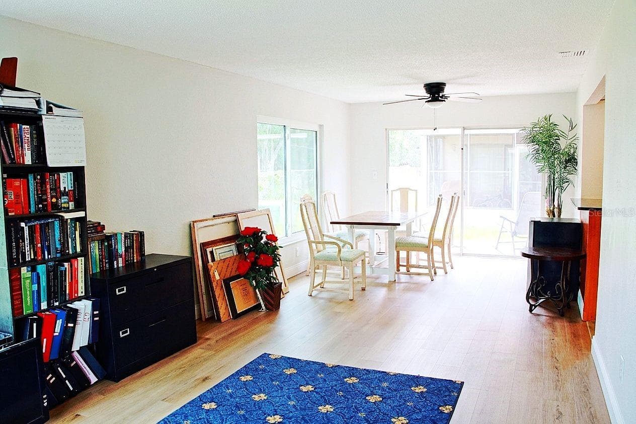 309 AMHERST AVENUE — photo 9 of 25