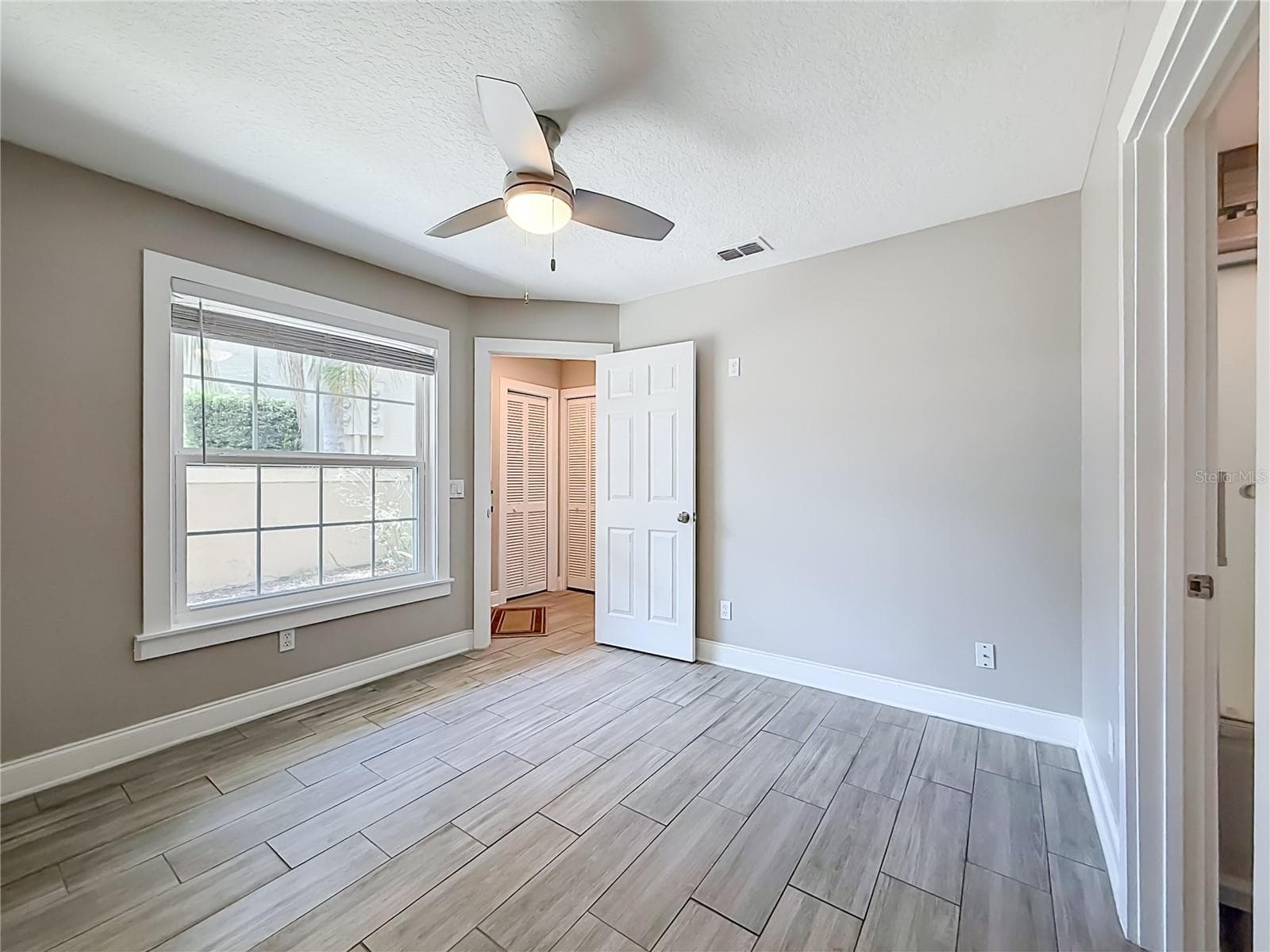 1411 FARRINDON CIRCLE — photo 23 of 39