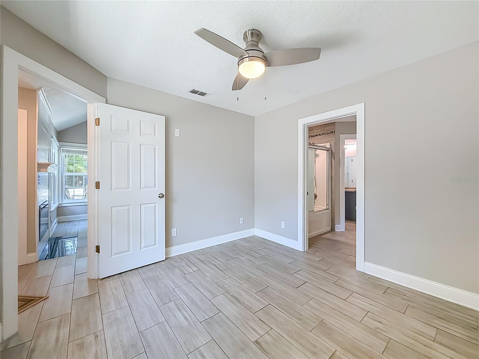 1411 FARRINDON CIRCLE — photo 25 of 39