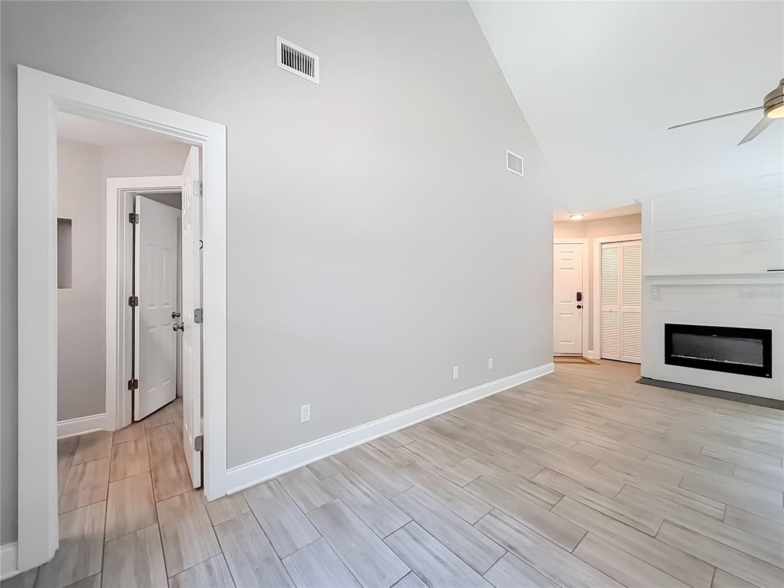 1411 FARRINDON CIRCLE — photo 16 of 39