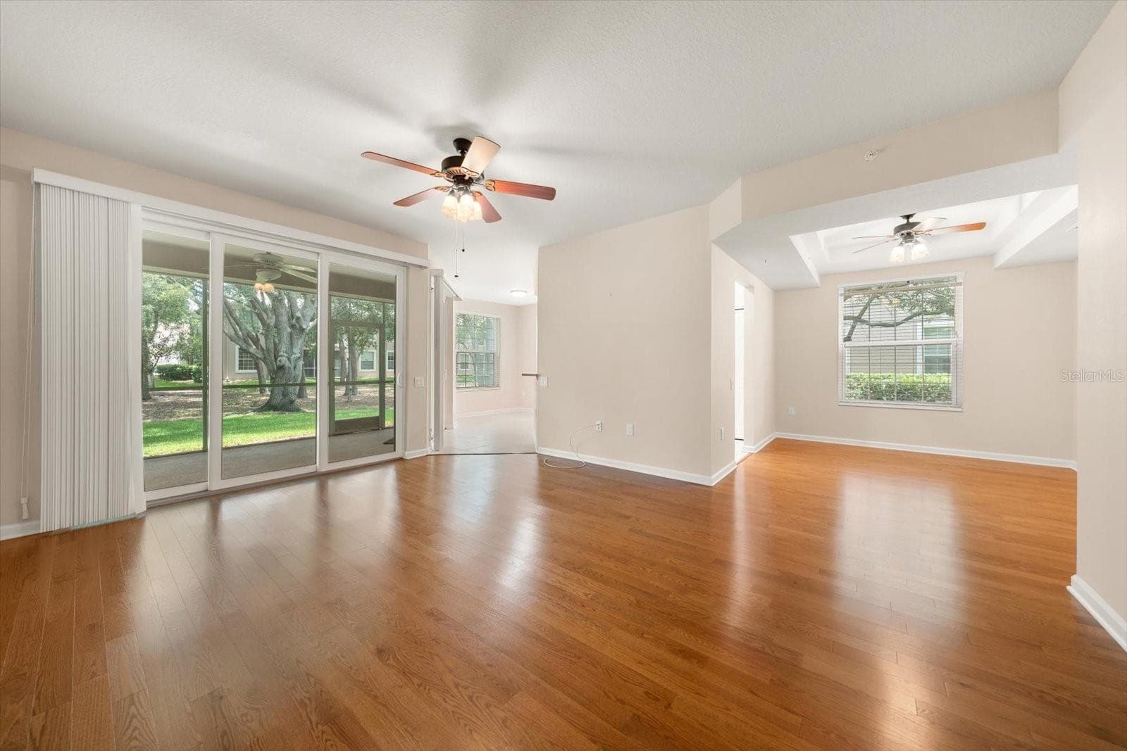 853 LANTERN WAY — photo 13 of 49