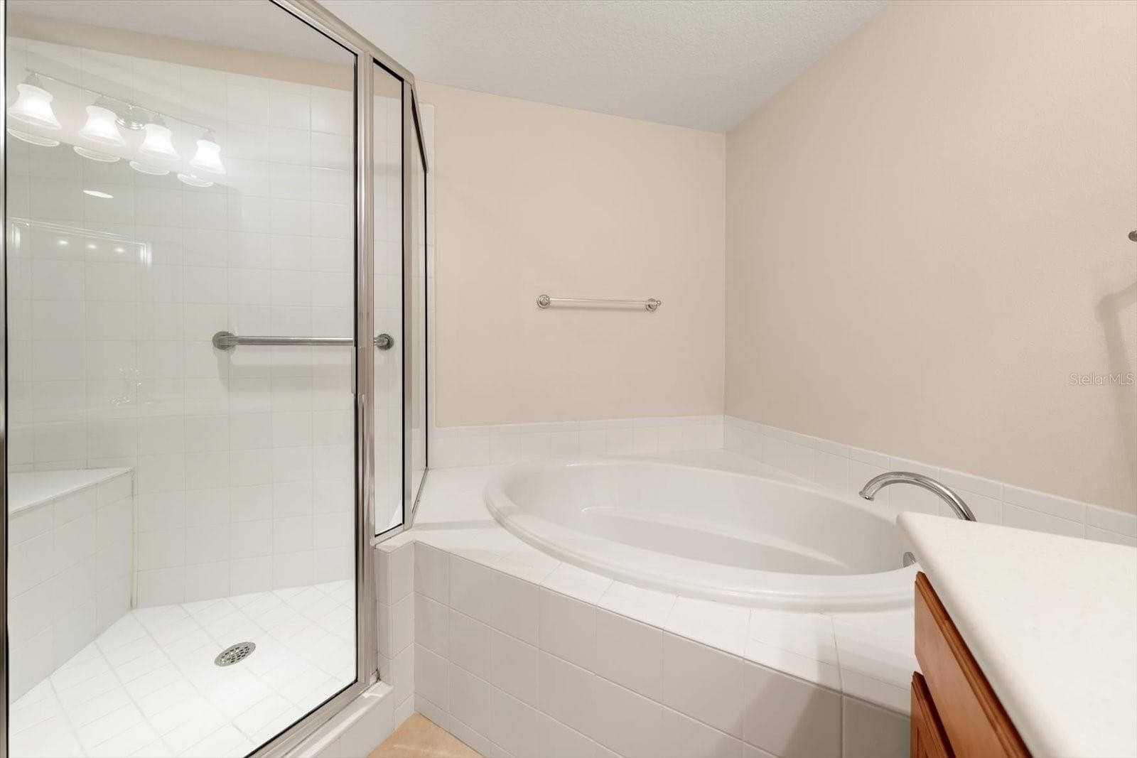 853 LANTERN WAY — photo 23 of 49
