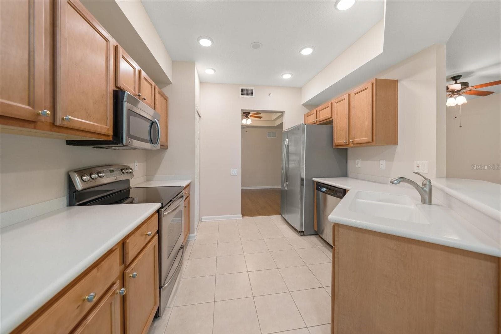 853 LANTERN WAY — photo 33 of 49