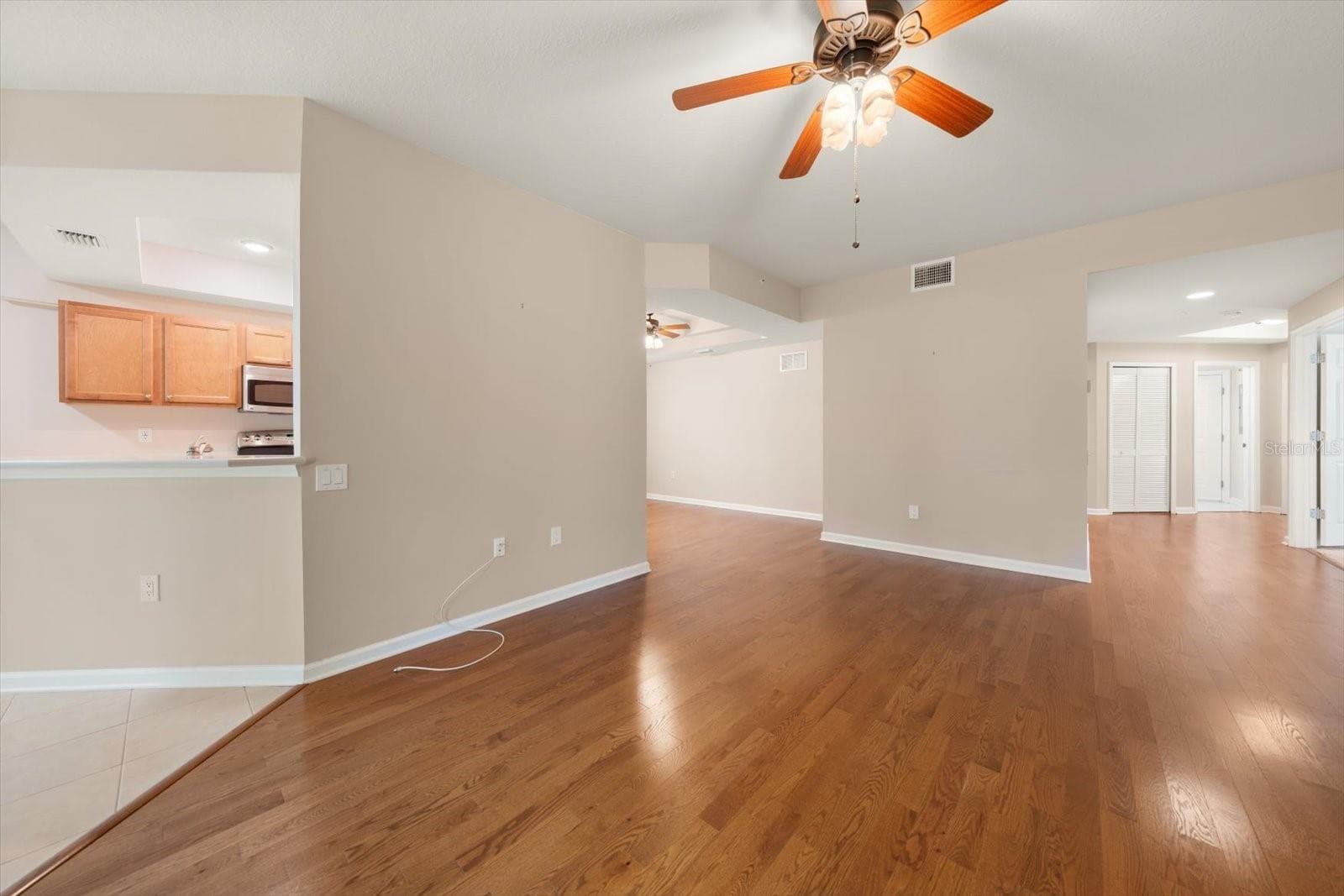 853 LANTERN WAY — photo 15 of 49
