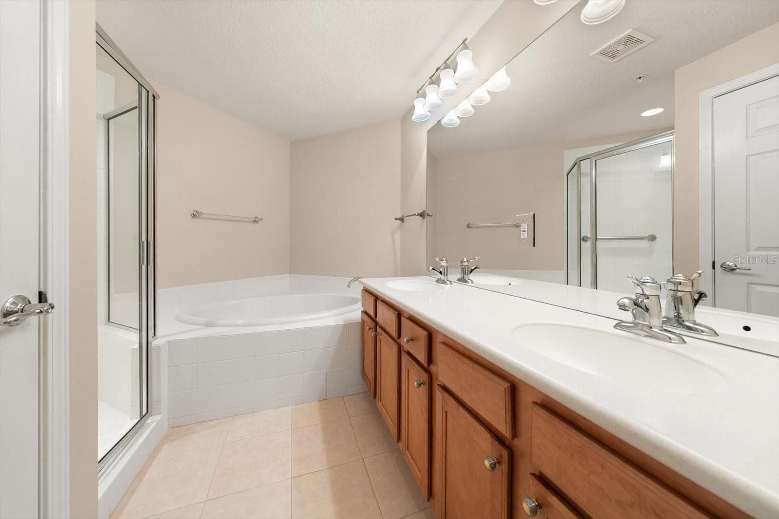 853 LANTERN WAY — photo 22 of 49