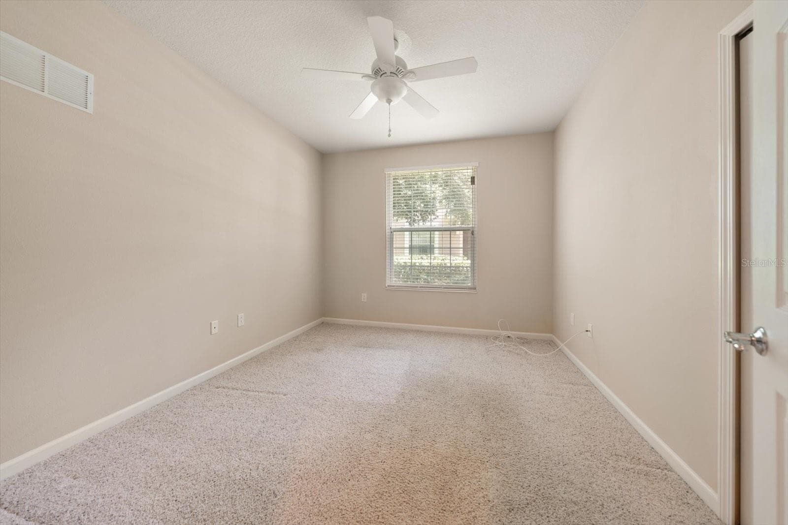 853 LANTERN WAY — photo 37 of 49