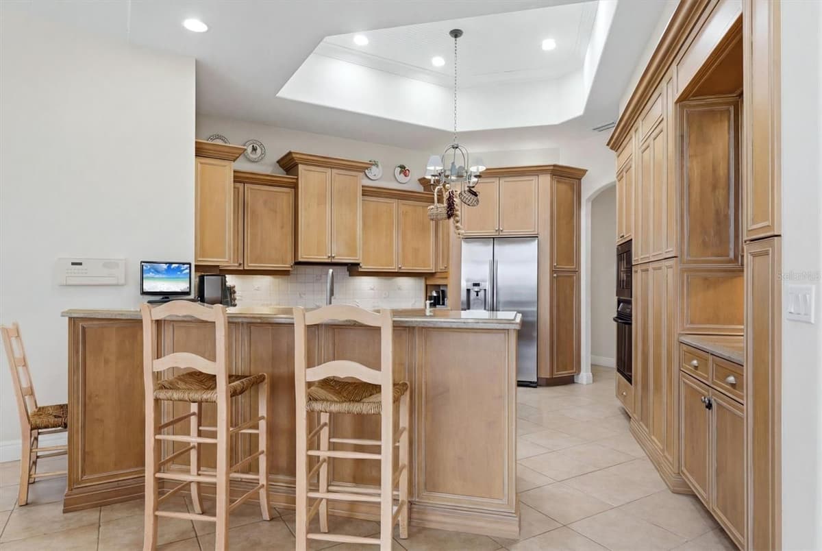 7218 MARLOW PLACE — photo 14 of 62