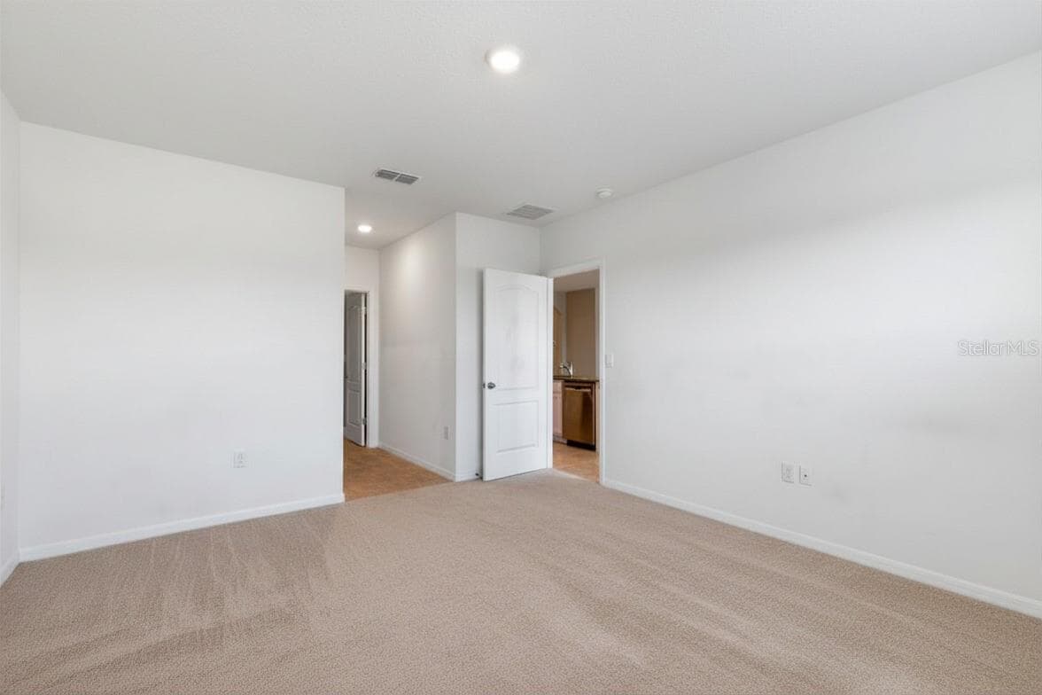 5725 SUNBONNET WAY — photo 11 of 27