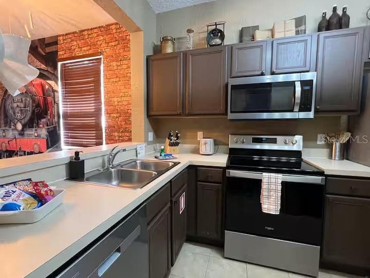 206 VERONA AVENUE — photo 36 of 60