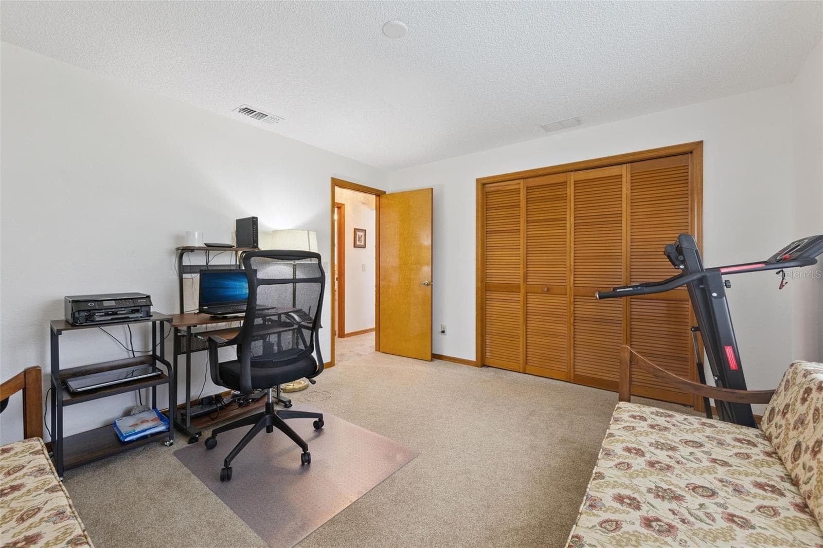 34 JASMINE DRIVE — photo 18 of 43