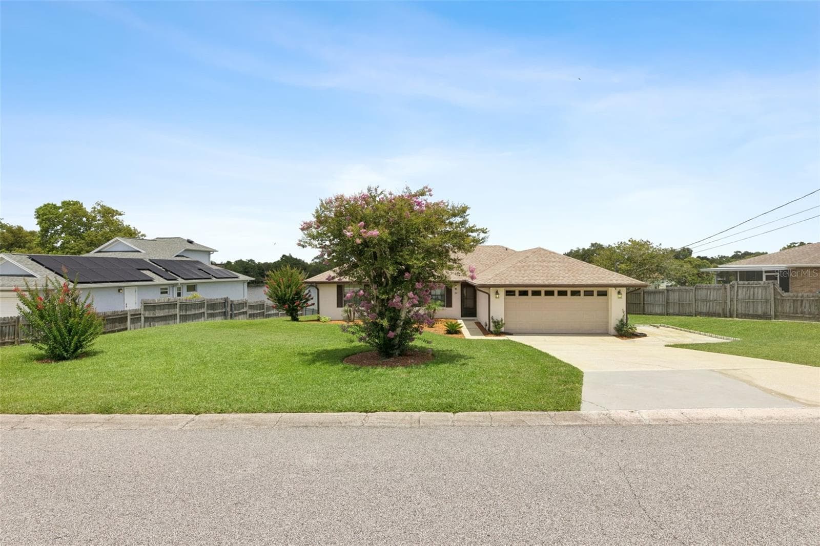 34 JASMINE DRIVE — photo 2 of 43