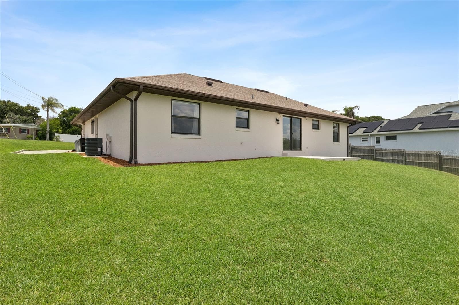 34 JASMINE DRIVE — photo 20 of 43