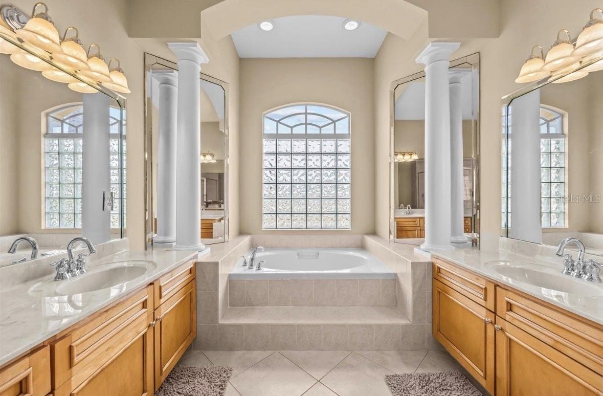 3898 HALL STREET — photo 15 of 24