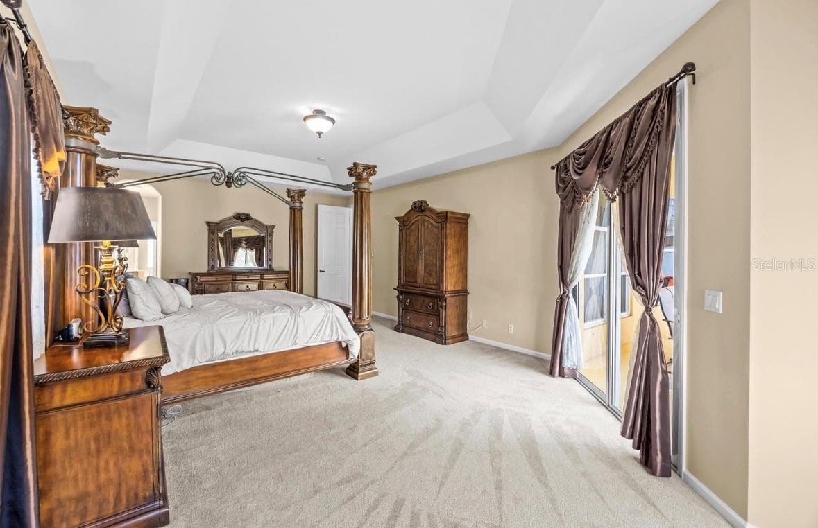 3898 HALL STREET — photo 14 of 24