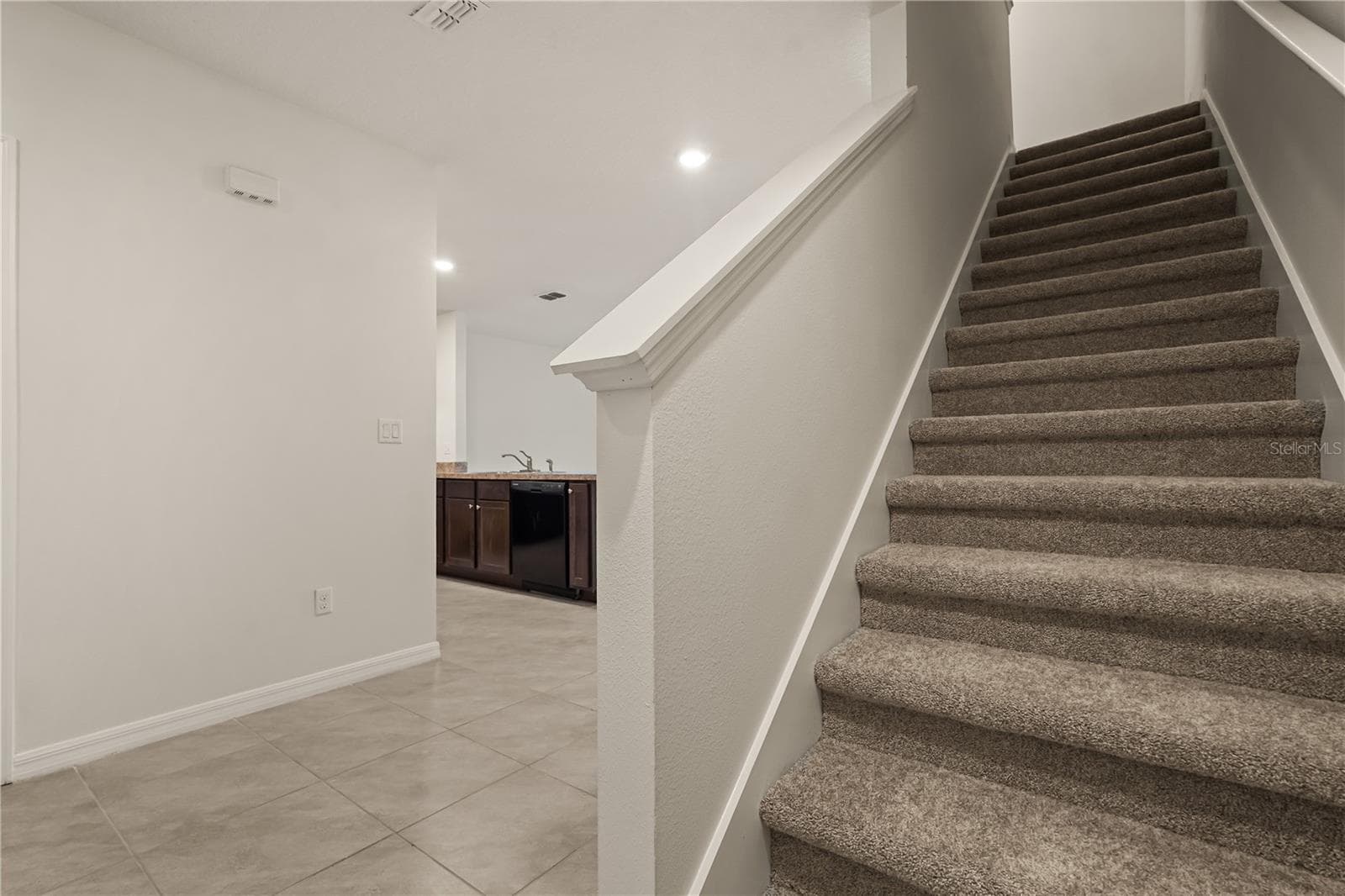 9031 WILDFLOWER LANE — photo 15 of 37