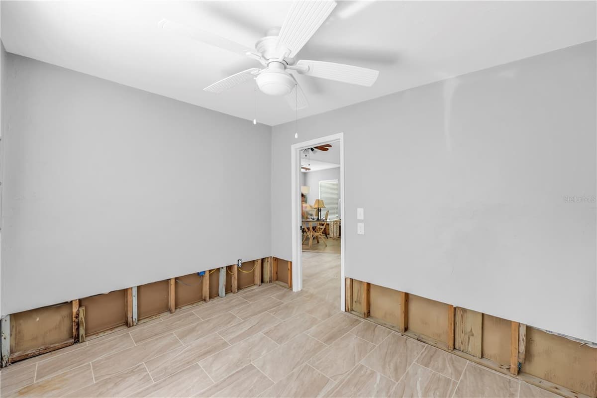 1931 DANFORD STREET — photo 37 of 39