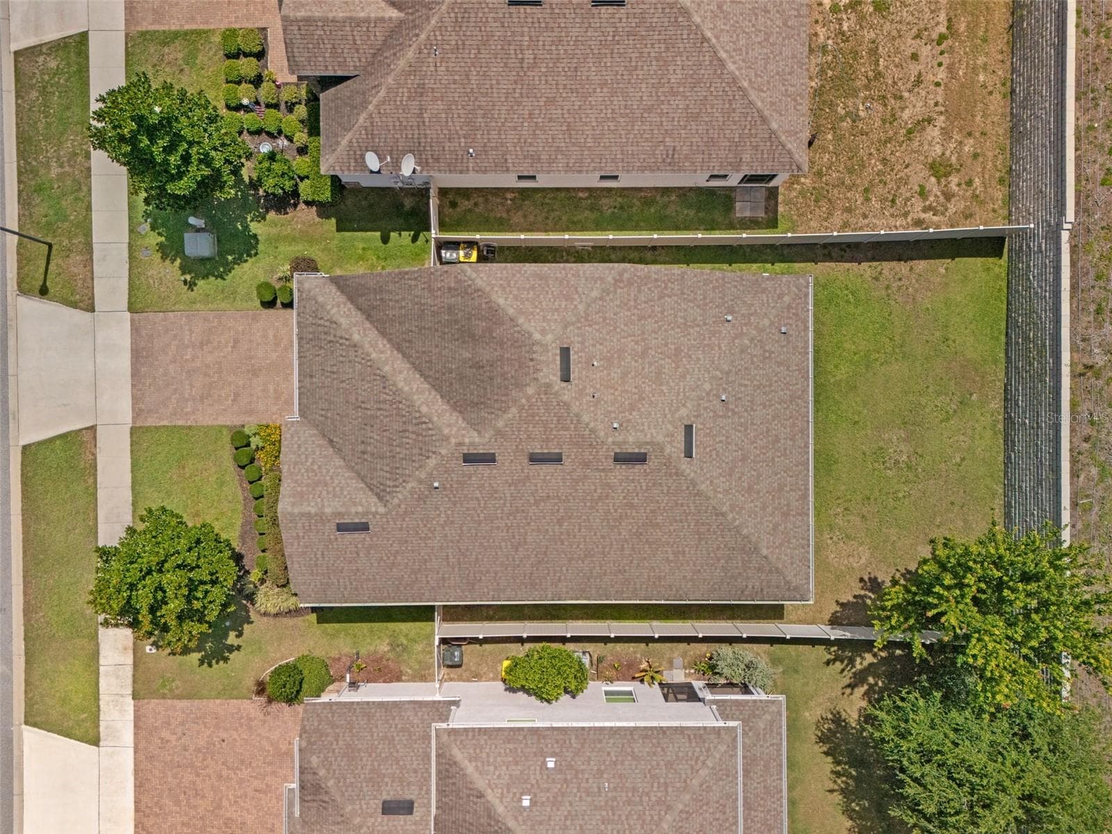2394 HASTINGS BOULEVARD — photo 13 of 54