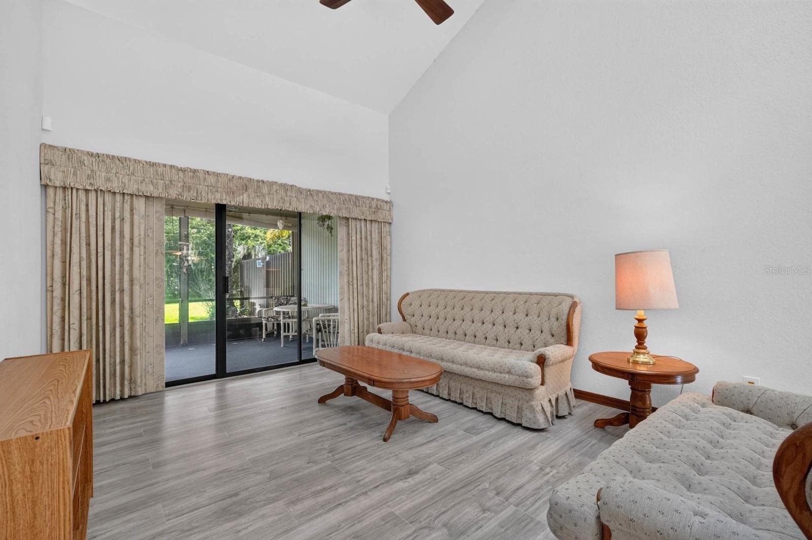 357 CASTLEWOOD LANE — photo 8 of 57
