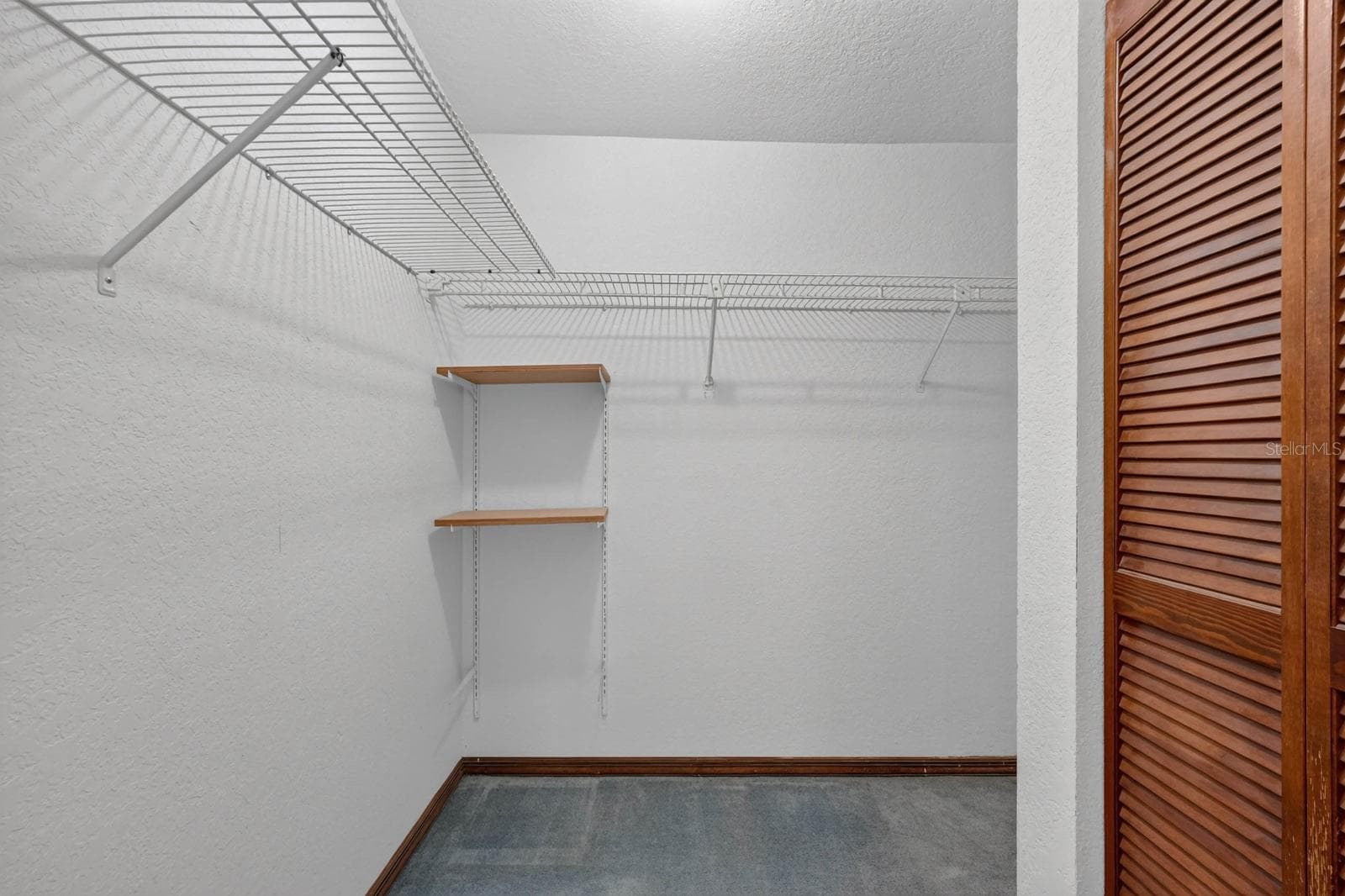 357 CASTLEWOOD LANE — photo 33 of 57