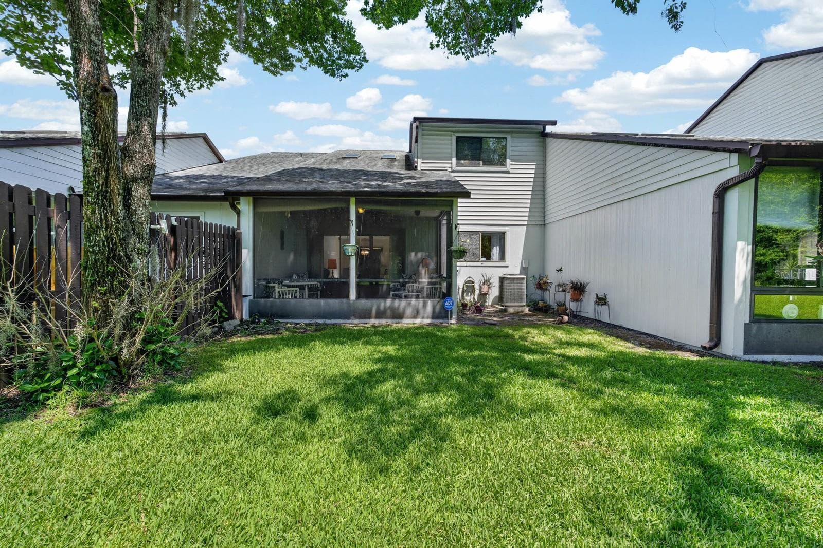 357 CASTLEWOOD LANE — photo 39 of 57