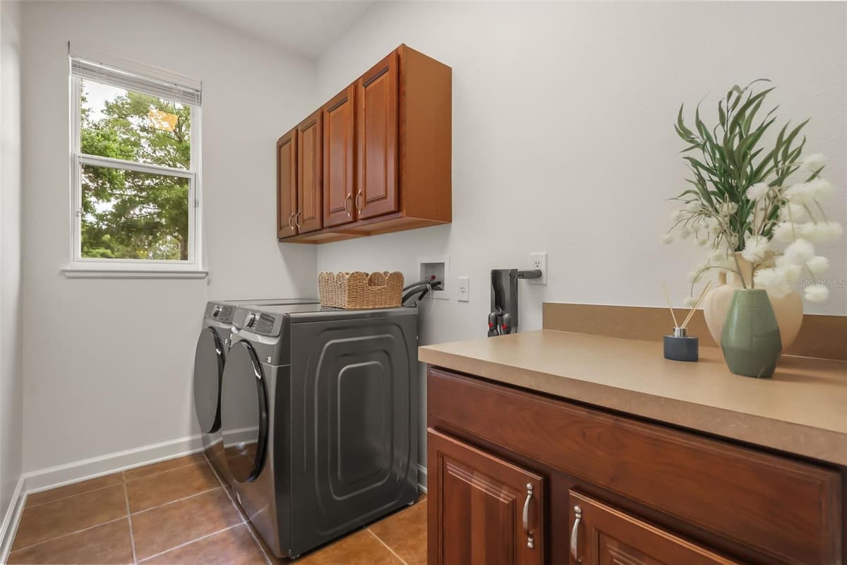 5674 BASSETT PLACE — photo 19 of 68