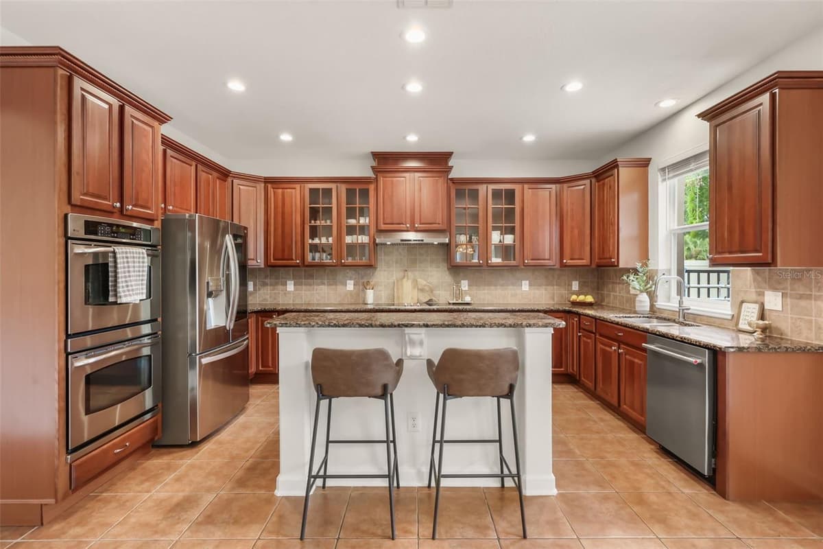 5674 BASSETT PLACE — photo 17 of 68