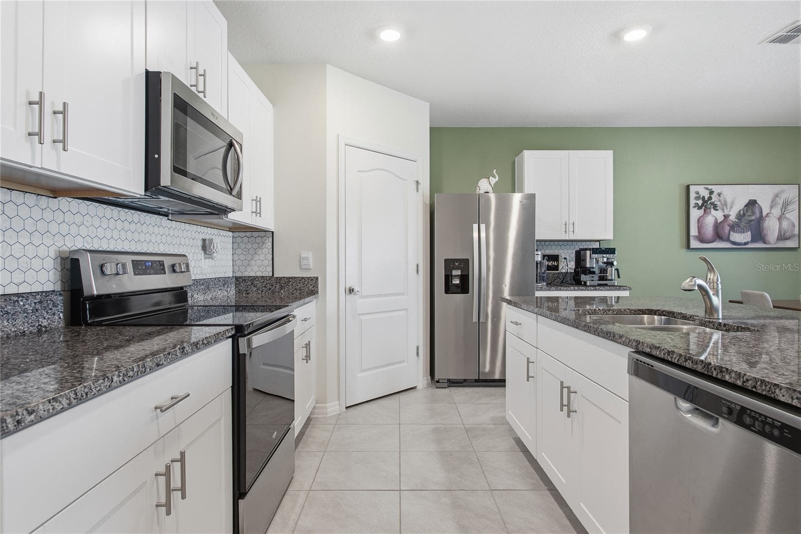489 LADY GRACE PLACE — photo 9 of 46