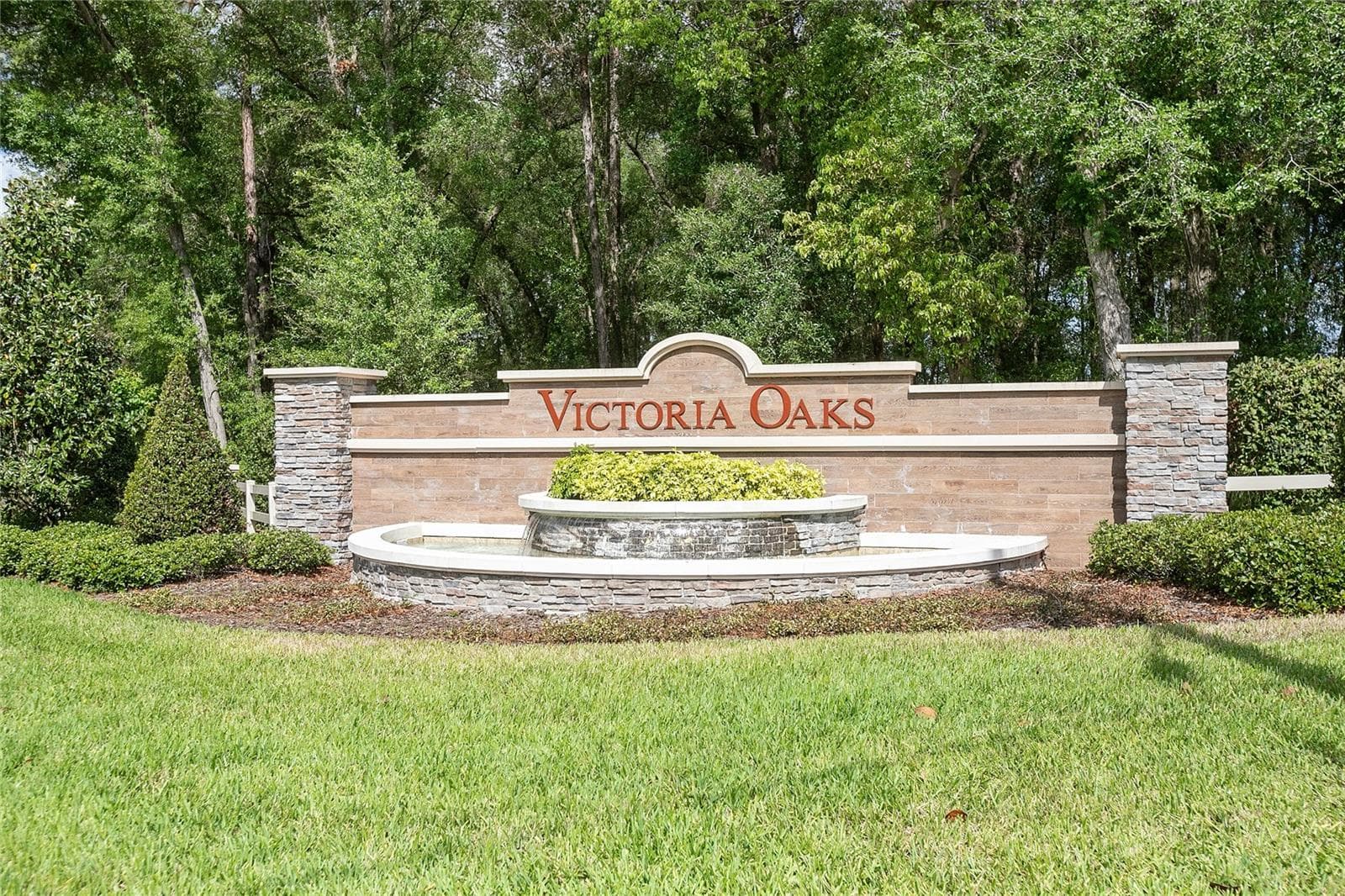 489 LADY GRACE PLACE — photo 37 of 46