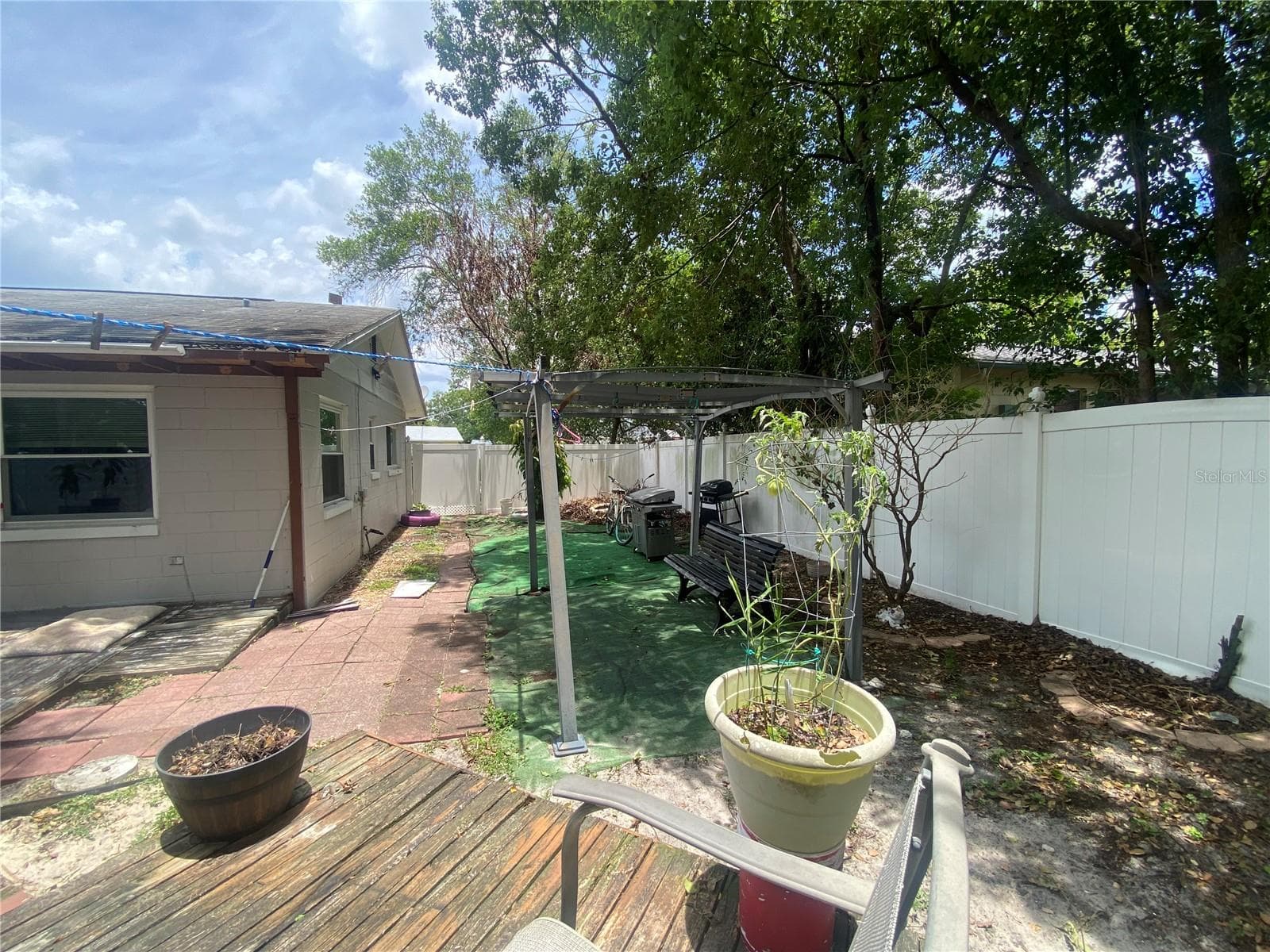 1255 GUINEVERE DRIVE — photo 15 of 16